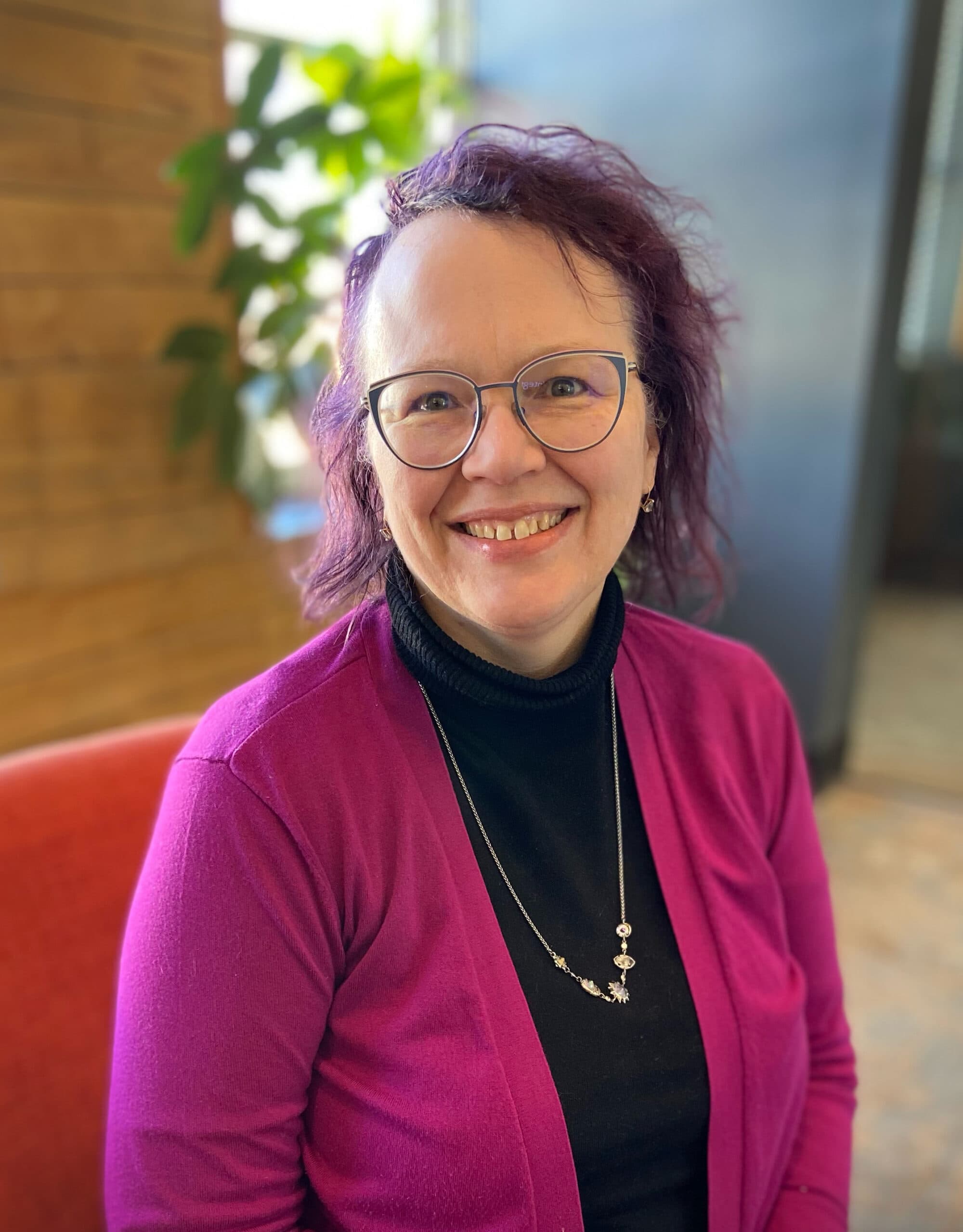 Donna Fox headshot as new omnichannel marketer for Integrity STL